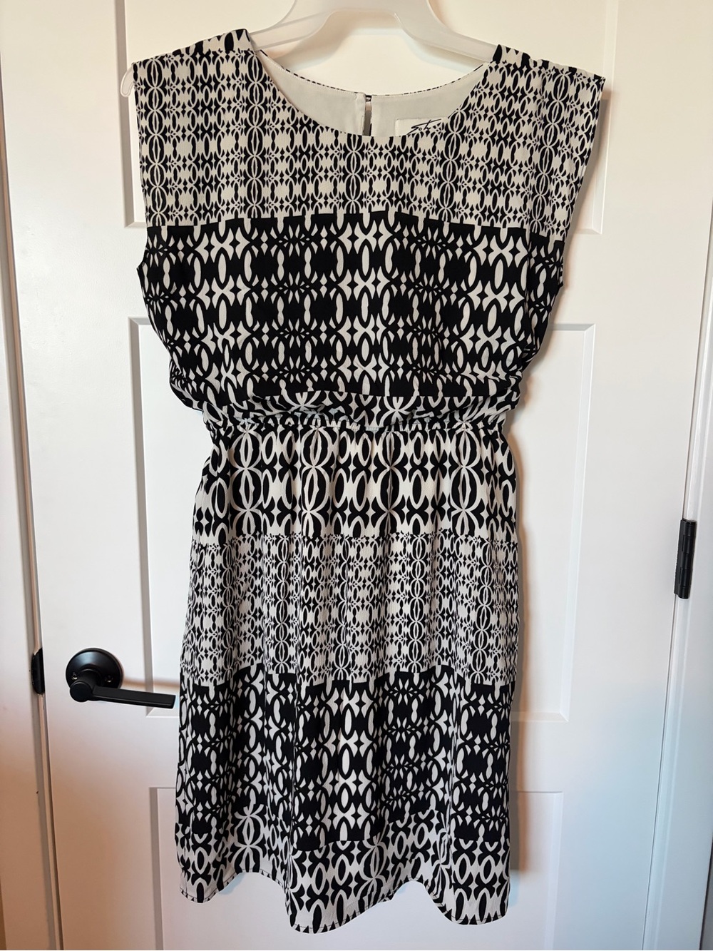 Soho Black and White Geometric Sleeveless Mini Dress